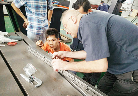 Was ist ein Drehzentrum in CNC -Maschinen?