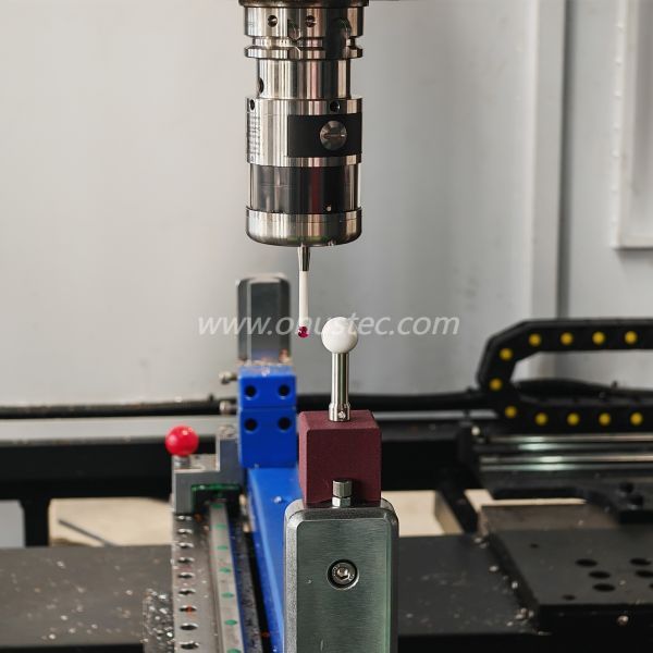 5-Achsen-Aluminium-CNC-Profilbearbeitungszentrum