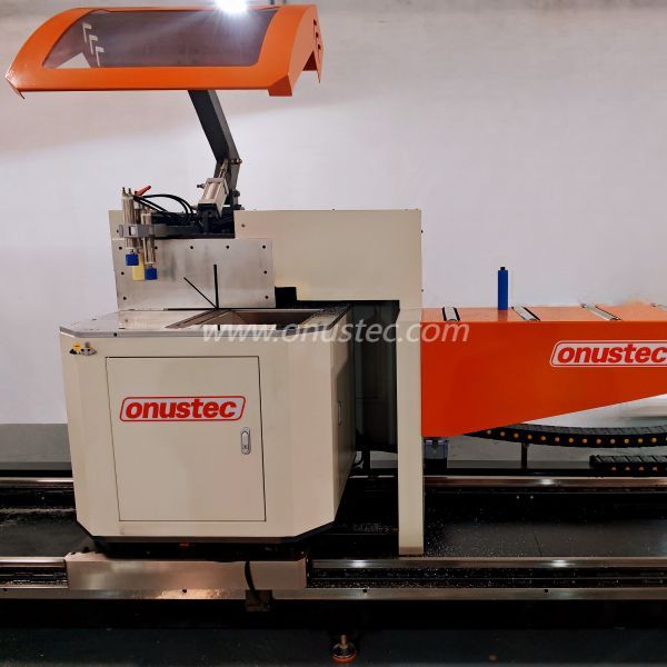 5-Achsen-Verbindungswinkel CNC Doppelgittersäge